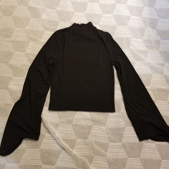 Disturbia Amata Flared Sleeve Top - Picture 5 of 8